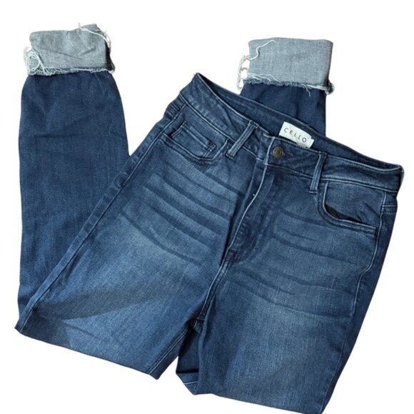 Cello Women's Blue Jeans Slim Straight Size 9 - Picture 1 of 3